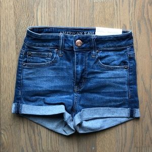 American Eagle hi-rise shortie shorts